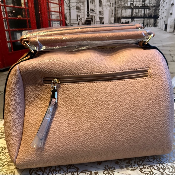 Authentic Japanese brand Hund Red satchel - Picture 5 of 16